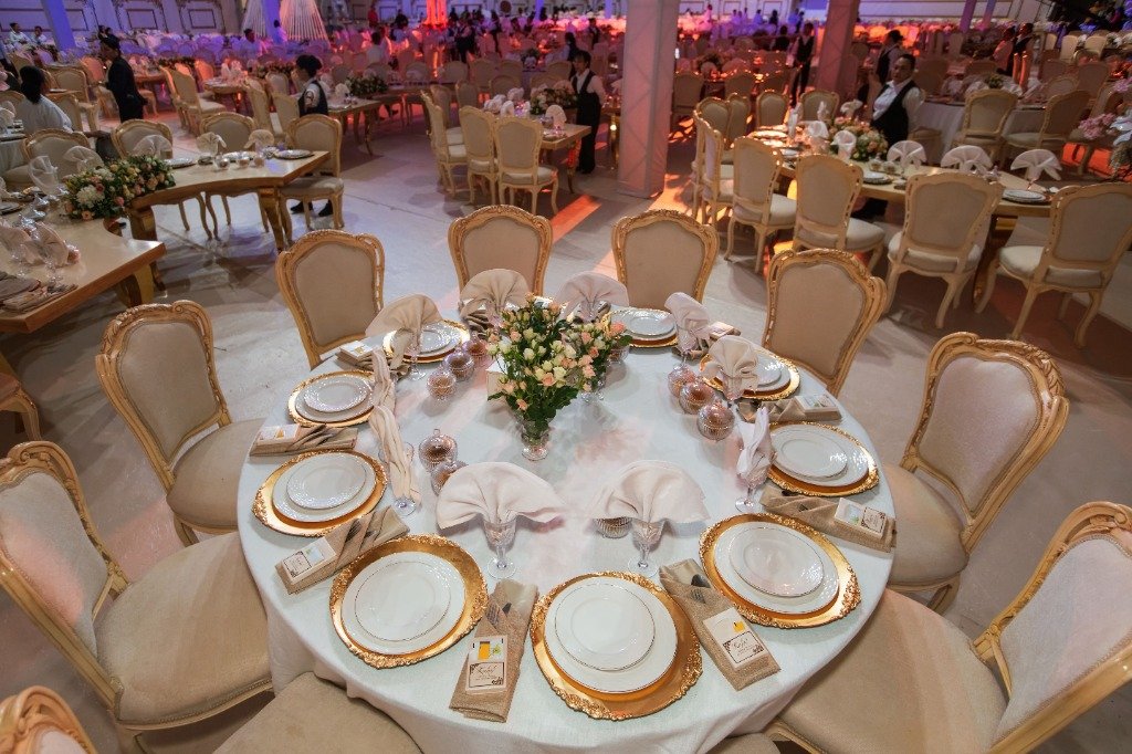 Royal Gold Banquet Setup